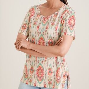 Chico’s button back slub tee. Size 2